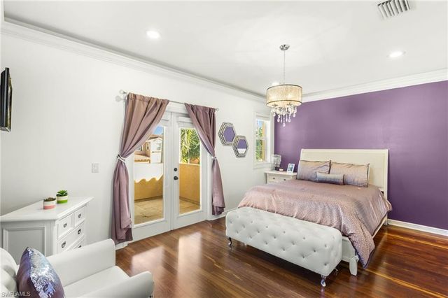 2135 Par DR, Naples, FL 34120