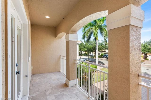 2135 Par DR, Naples, FL 34120