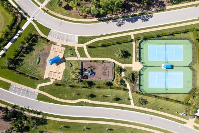 2135 Par DR, Naples, FL 34120