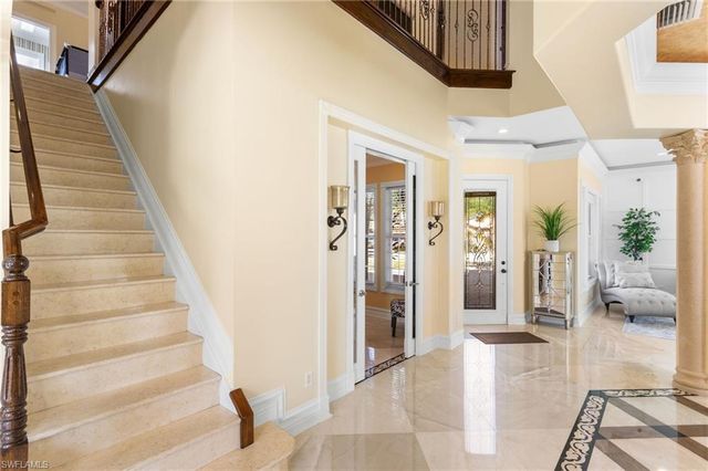 2135 Par DR, Naples, FL 34120