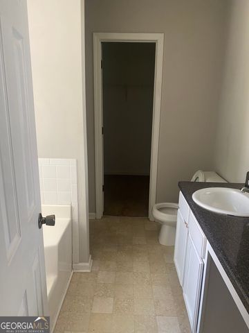 553 Wren Walk, Stone Mountain, GA 30087
