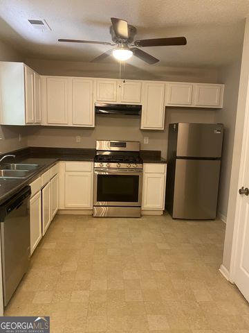 553 Wren Walk, Stone Mountain, GA 30087