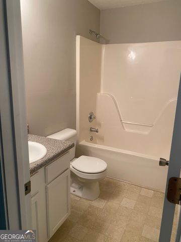 553 Wren Walk, Stone Mountain, GA 30087