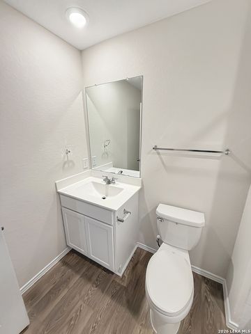 1255 Avery Ranch Dr, New Braunfels, TX 78130