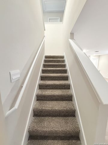 1255 Avery Ranch Dr, New Braunfels, TX 78130