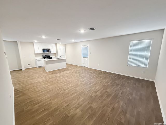 1255 Avery Ranch Dr, New Braunfels, TX 78130