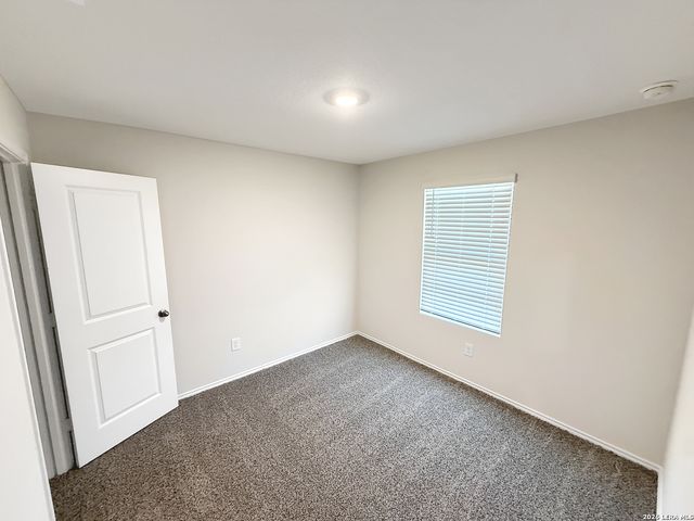 1255 Avery Ranch Dr, New Braunfels, TX 78130