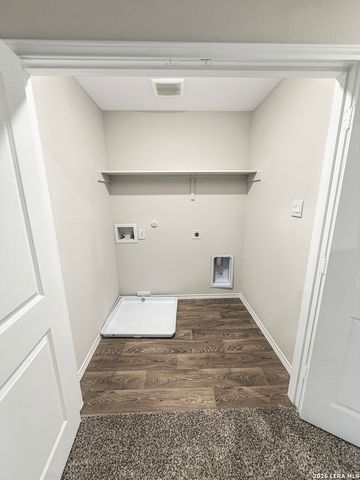 1255 Avery Ranch Dr, New Braunfels, TX 78130