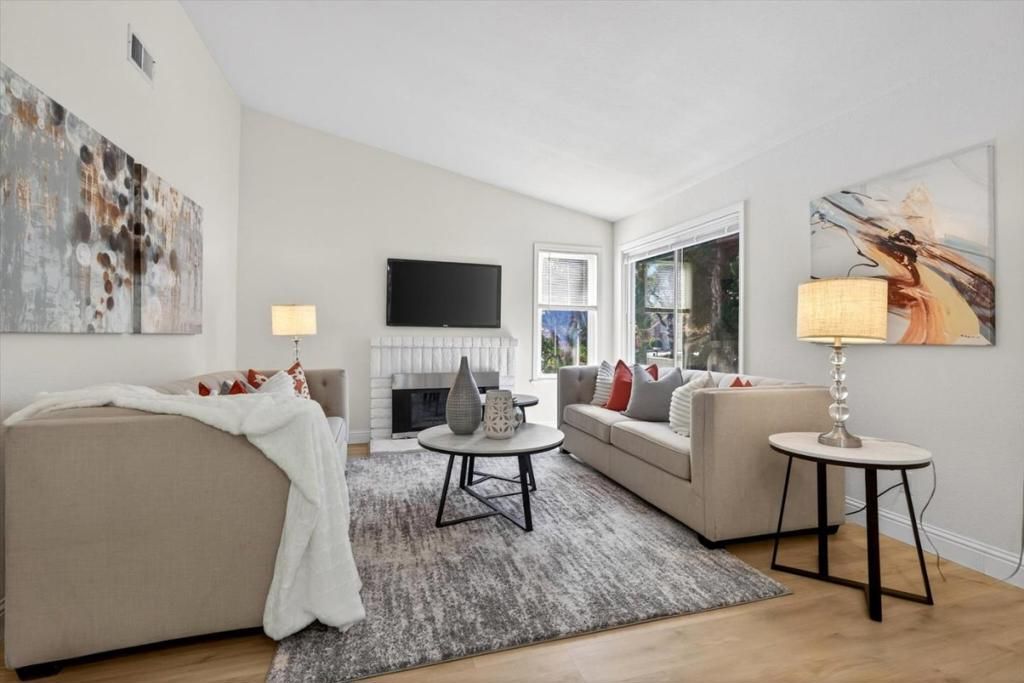 Image 3 of property listing at 512 Lanfair Circle, San Jose, CA 95136