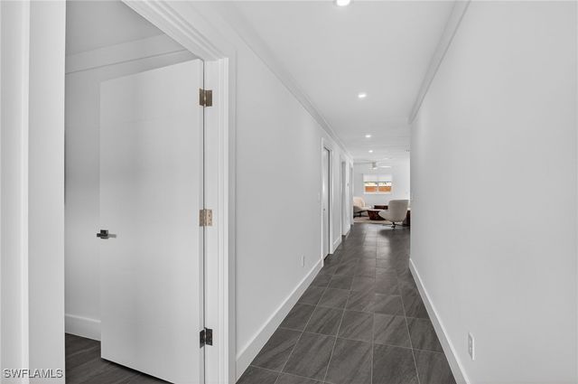 565 110th AVE N, Naples, FL 34108