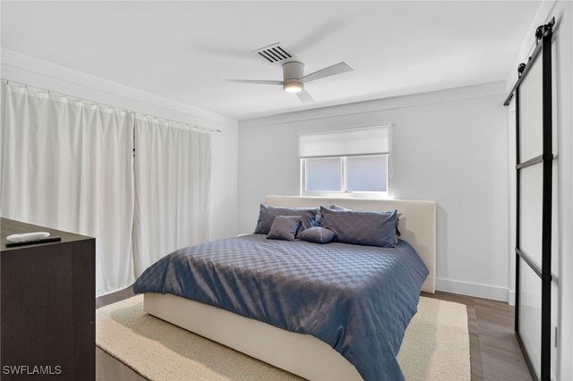 565 110th AVE N, Naples, FL 34108