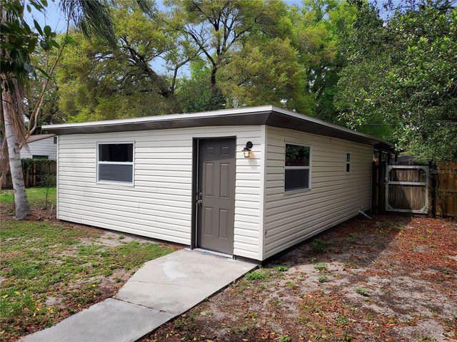 803 VALENCIA ROAD, Plant City, FL 33563