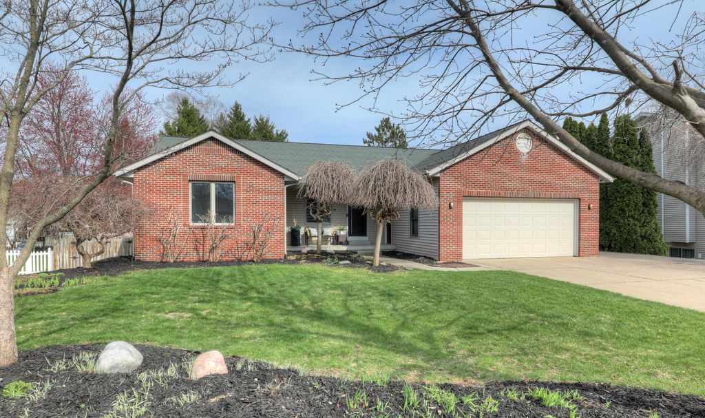 7304 21st Avenue, Georgetown Twp, MI 49428