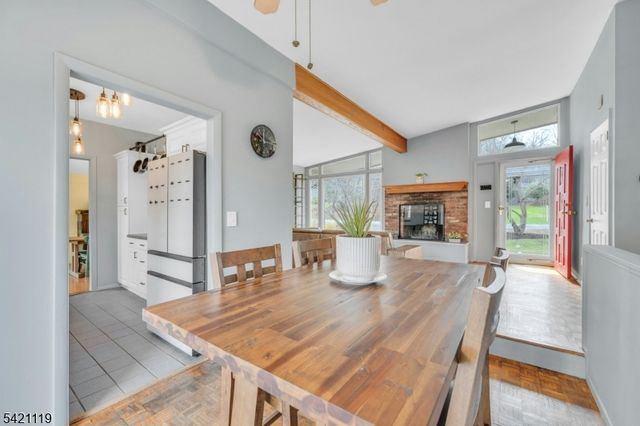 27 Bear Mountain Rd, Ringwood Boro, NJ 07456