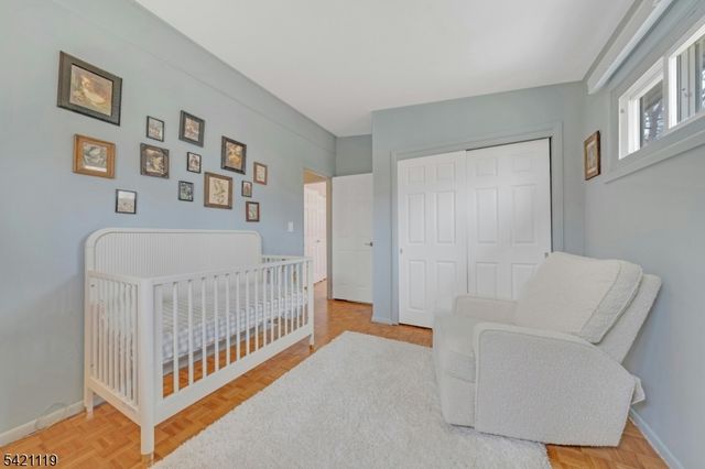 27 Bear Mountain Rd, Ringwood Boro, NJ 07456