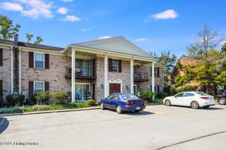 514 Logsdon Ct, Douglass Hills, KY 40243