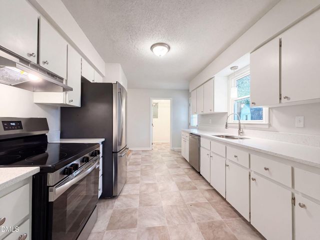 1900 Cedar Court, Clayton, NC 27520