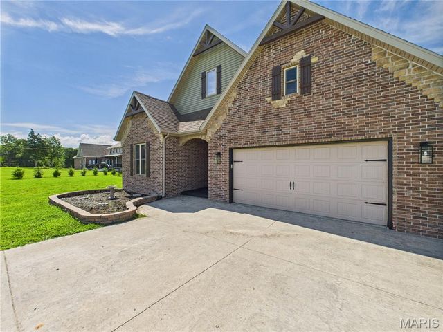 224 Sweet Valley Circle, Crocker, MO 65452