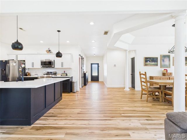 224 Sweet Valley Circle, Crocker, MO 65452