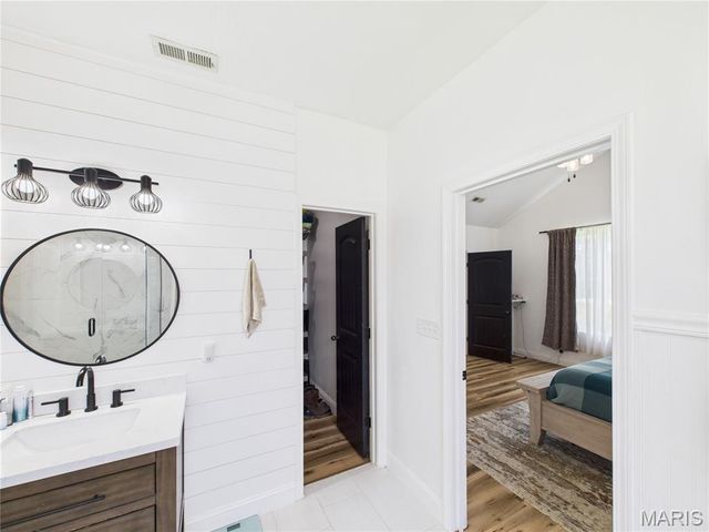 224 Sweet Valley Circle, Crocker, MO 65452