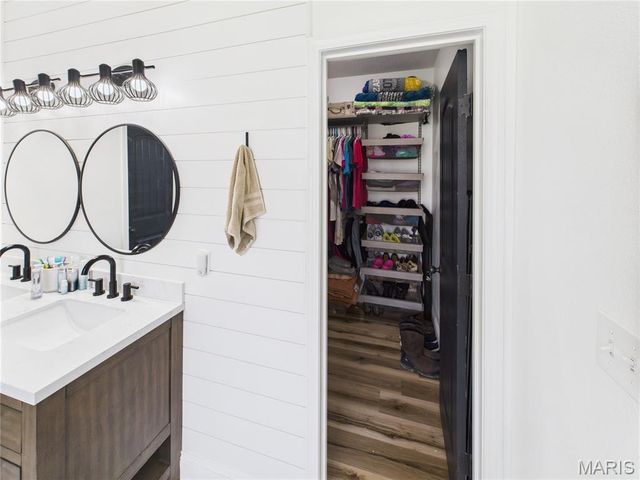 224 Sweet Valley Circle, Crocker, MO 65452