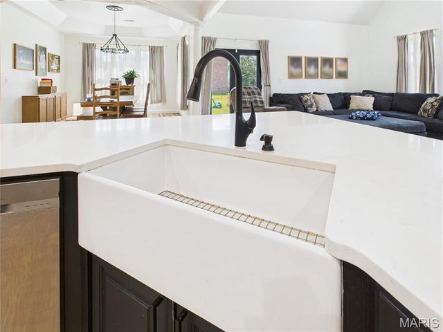 224 Sweet Valley Circle, Crocker, MO 65452