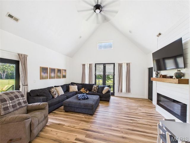 224 Sweet Valley Circle, Crocker, MO 65452