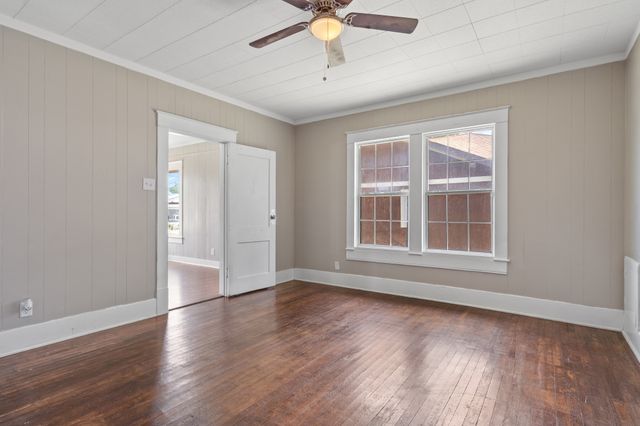 1619 Oneal Street, Greenville, TX 75401