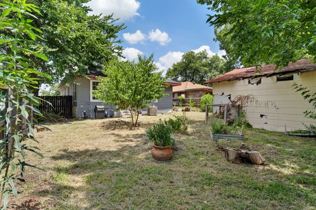 1619 Oneal Street, Greenville, TX 75401