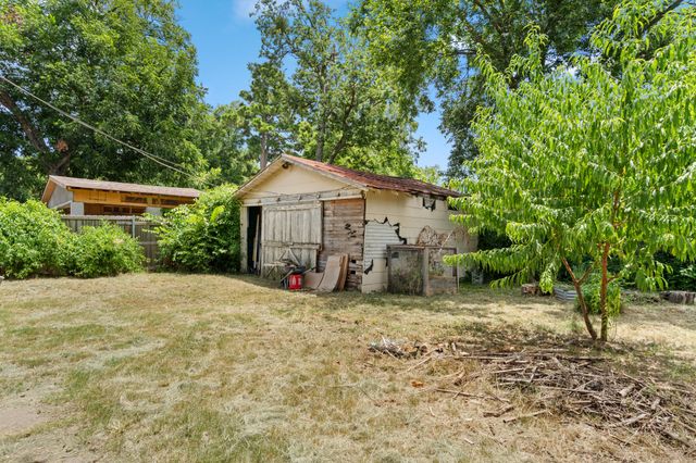 1619 Oneal Street, Greenville, TX 75401