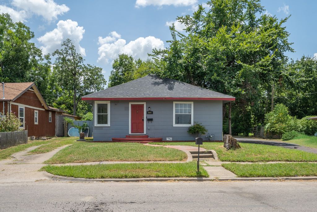 1619 Oneal Street, Greenville, TX 75401