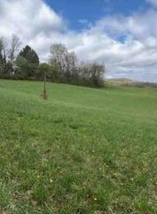 591 Tank Farm Rd, Independence, PA 15001