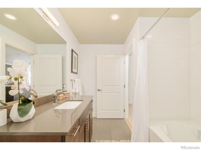 3301 Arapahoe Avenue 222, Boulder, CO 80303
