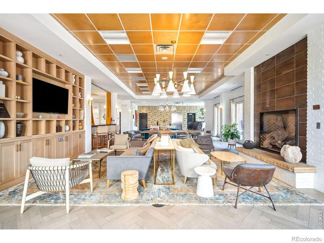 3301 Arapahoe Avenue 222, Boulder, CO 80303