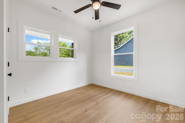 120 Dog Star Lane, Alexander, NC 28701