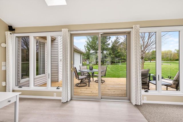 2717 Olin Way, Sun Prairie, WI 53590