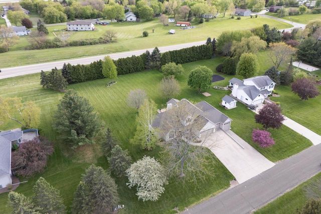 2717 Olin Way, Sun Prairie, WI 53590