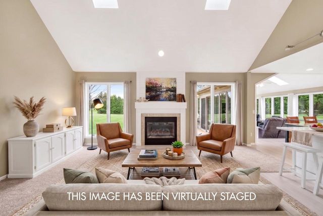 2717 Olin Way, Sun Prairie, WI 53590