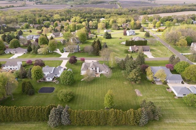 2717 Olin Way, Sun Prairie, WI 53590