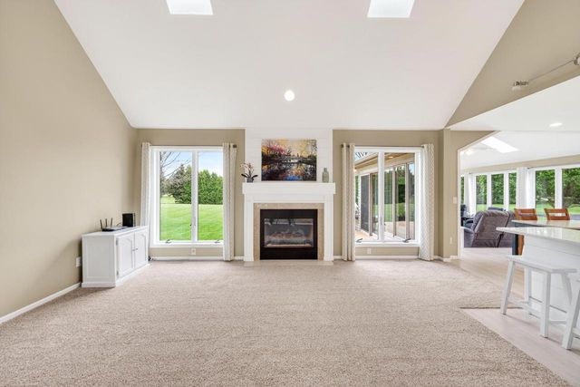 2717 Olin Way, Sun Prairie, WI 53590