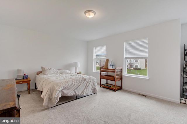 72 HEATHER LN, East Berlin, PA 17316