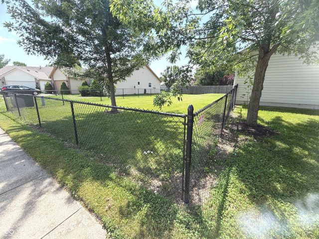 5343 Wood Hollow Drive, Indianapolis, IN 46239