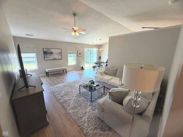 5343 Wood Hollow Drive, Indianapolis, IN 46239