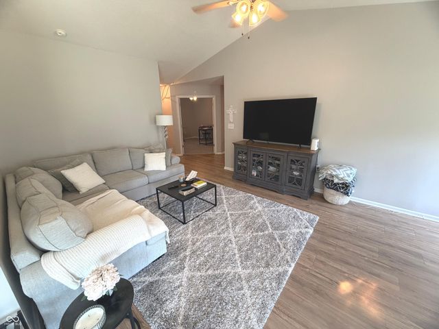 5343 Wood Hollow Drive, Indianapolis, IN 46239