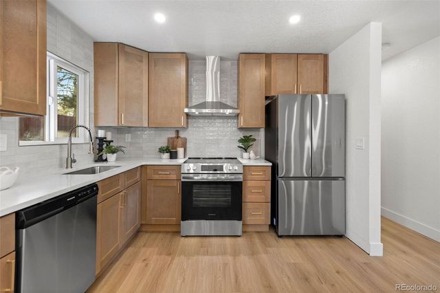 3698 S Norfolk Way, Aurora, CO 80013