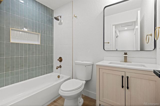 3698 S Norfolk Way, Aurora, CO 80013