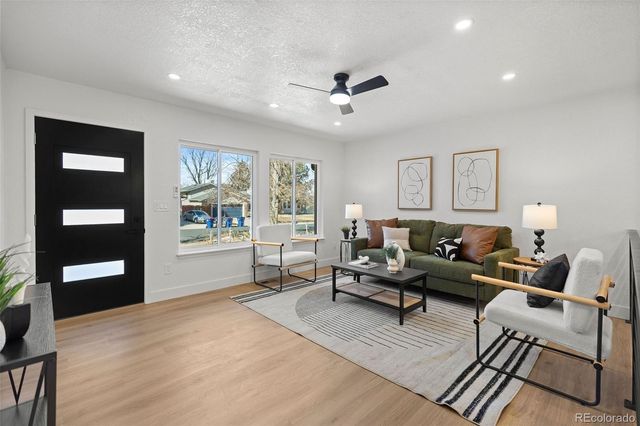 3698 S Norfolk Way, Aurora, CO 80013