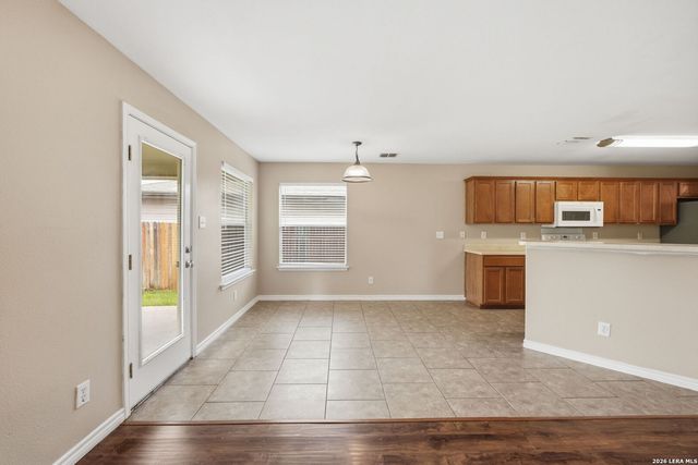 423 DONALAN DR, Converse, TX 78109