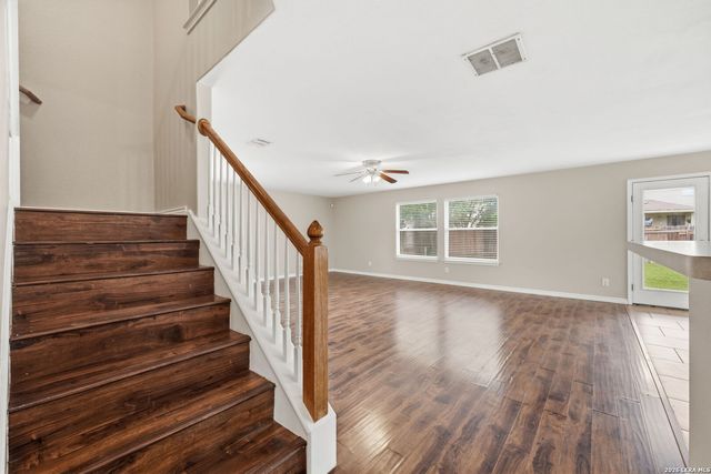 423 DONALAN DR, Converse, TX 78109