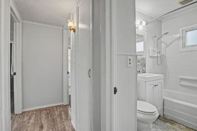 7854 E King Street, Tulsa, OK 74115